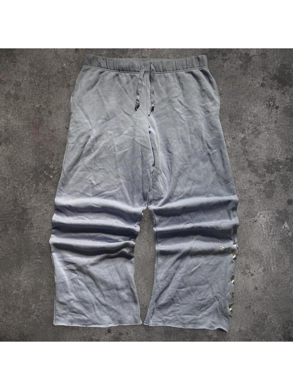 Beautiful Victoria's Secret PINK lavender sweatpants